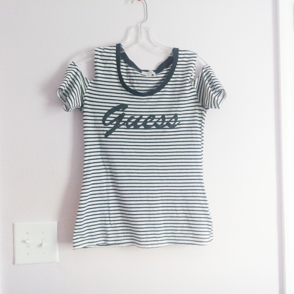 ❤SALE❤Guess Black and White Striped Shirt